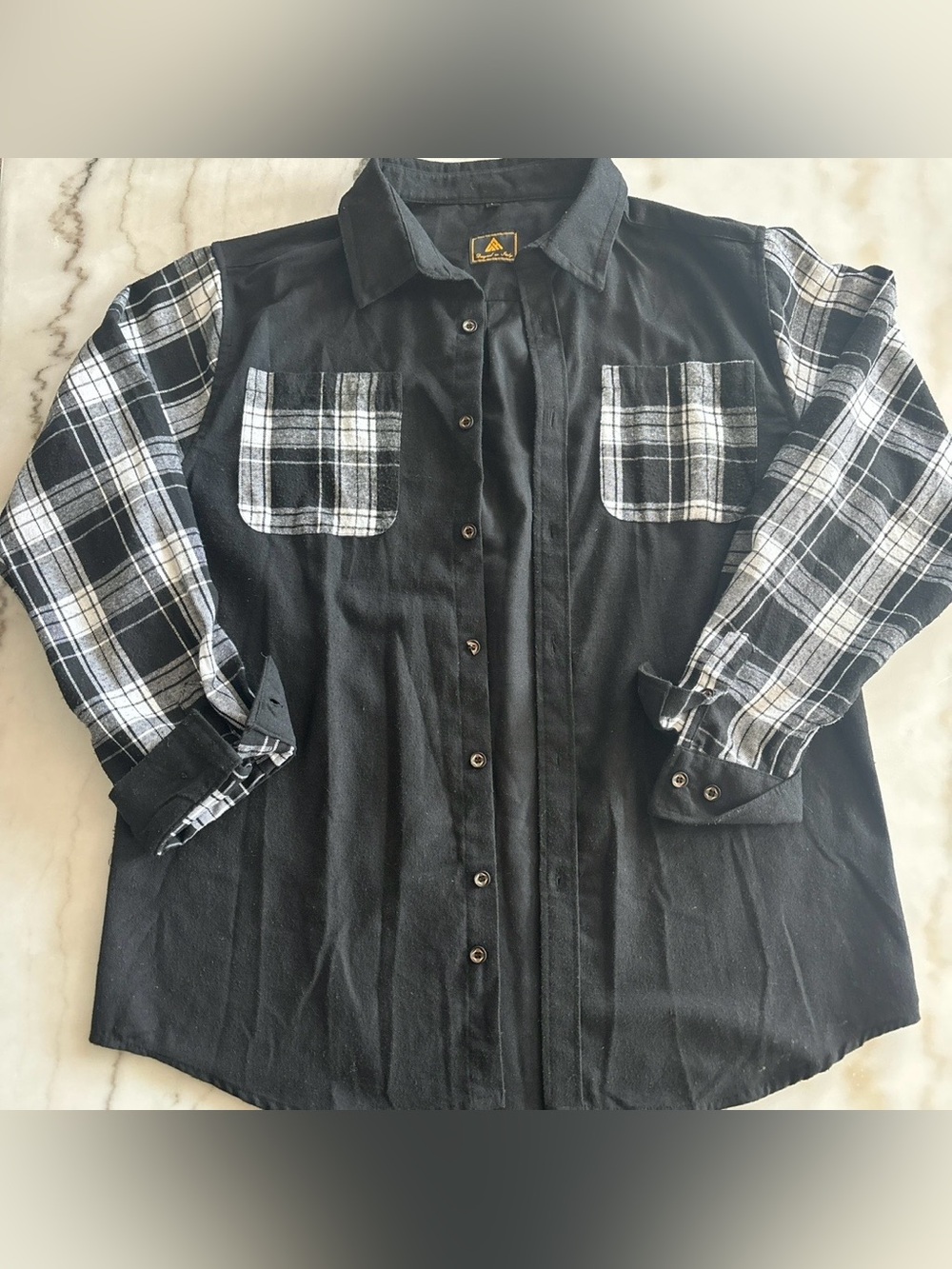 SPEEDRUN Black and White Colorblock Button Down Plaid Shirt Size L